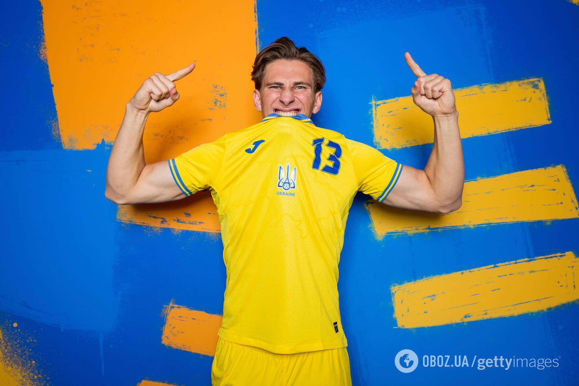 ПСЖ, що виганяє росіянина заради українського футболіста, гратиме у "вишиванках". Фото нової форми