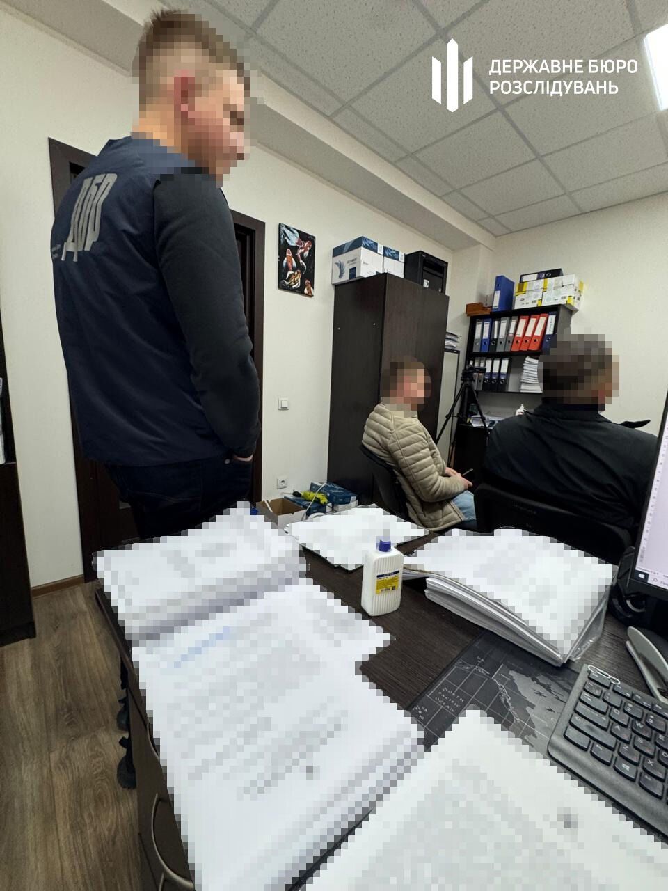 На Прикарпатті викрили посадовця ТЦК, який завищував показники мобілізації. Фото і відео