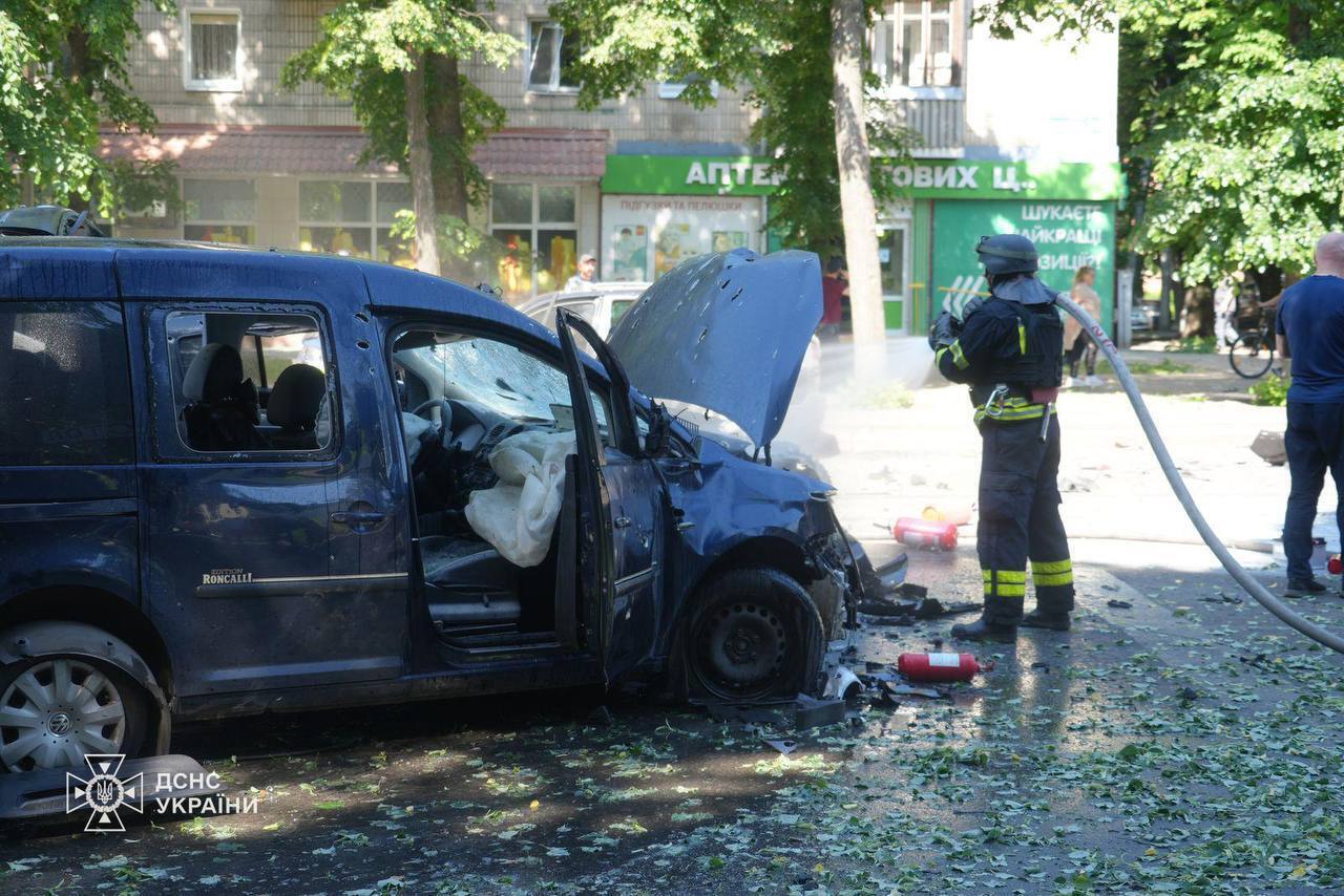 "Без тиску світу Путін не погодиться на припинення вогню": Зеленський відреагував на удар РФ по Сумах