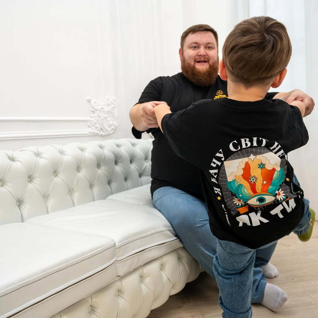Зірка "Варʼятів" Володимир Жогло поділився секретом, як дивувати коханих без грошей і надмірних зусиль