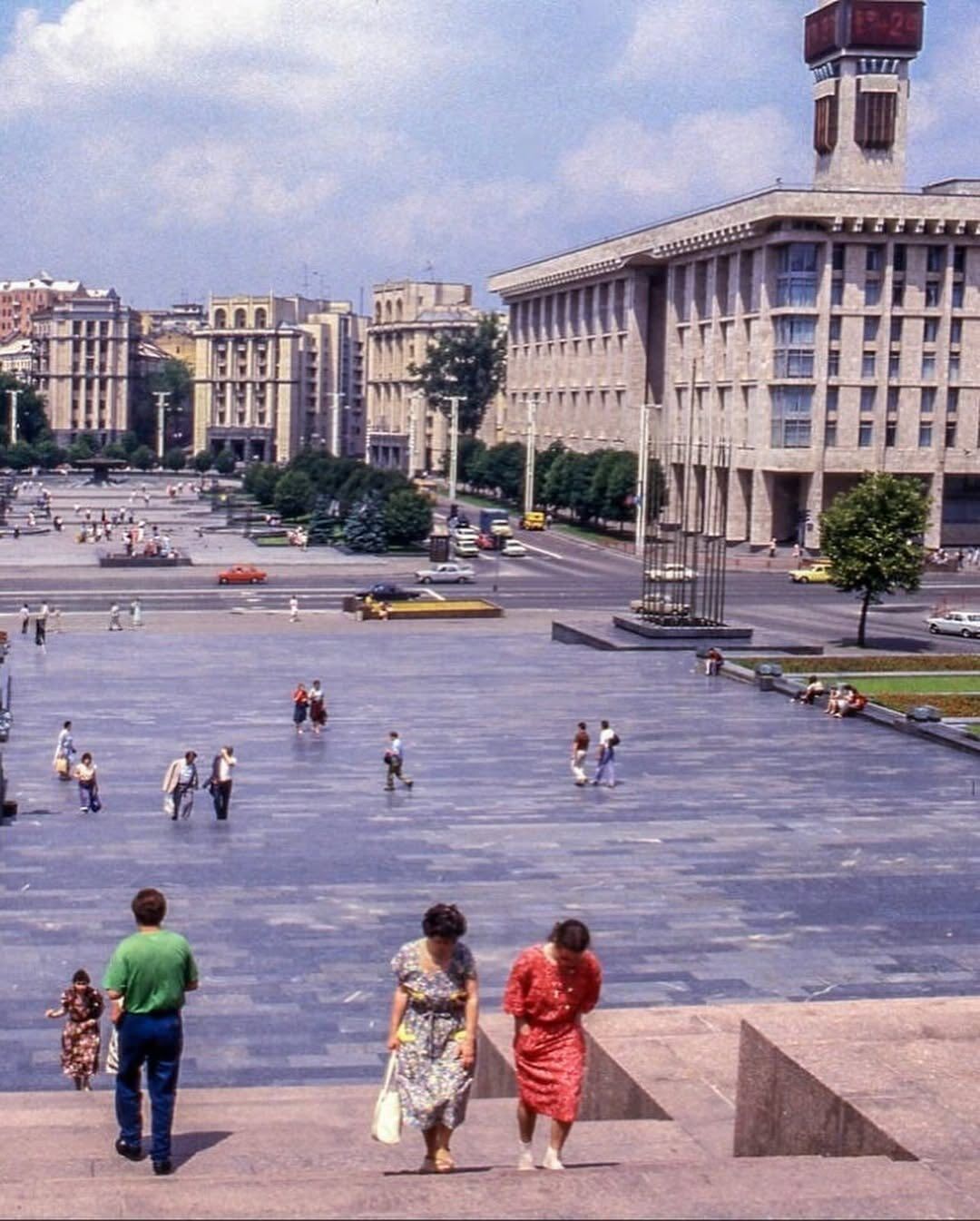 У мережі показали, який вигляд мали Київ та його мешканці у червні 1989 року. Добірка старих фото