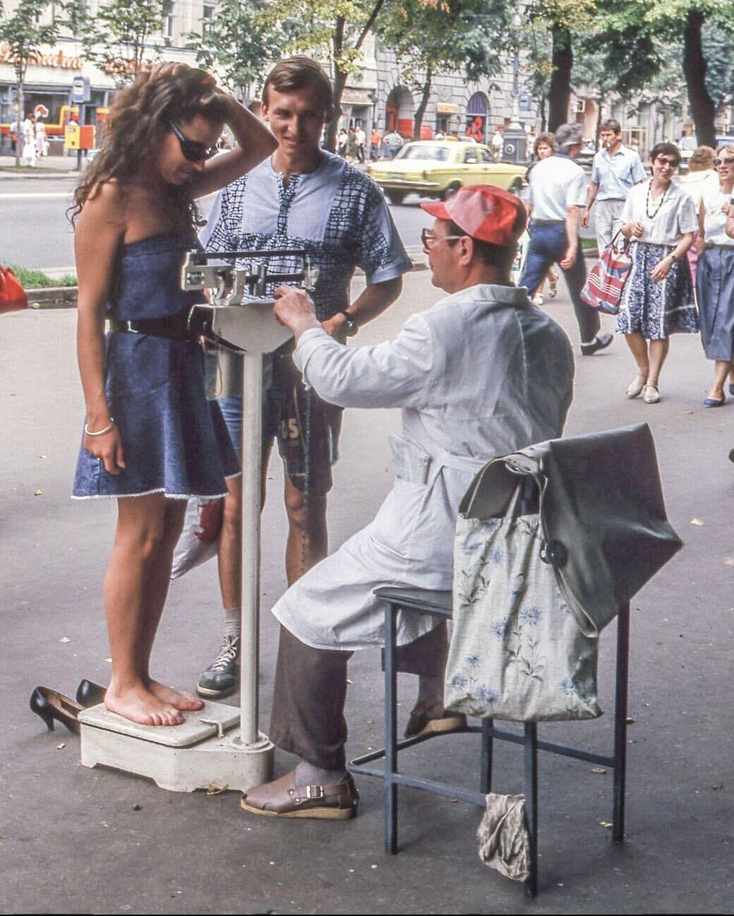 У мережі показали, який вигляд мали Київ та його мешканці у червні 1989 року. Добірка старих фото