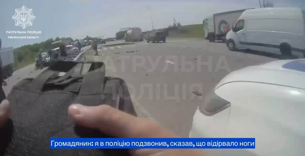 За кілька хвилин після штрафу: на Рівненщині водій влетів у відбійник на швидкості 180 км/год і зазнав травматичної ампутації ніг. Відео