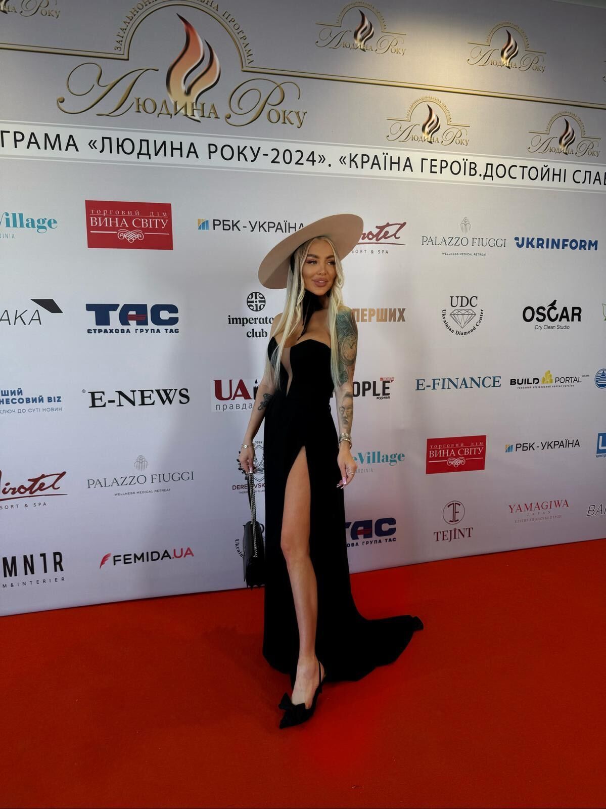 Юліанна Дружиніна з Луцька стала Mrs. Ukraine World International та поїде на фінал в США