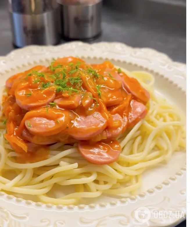 Смачний соус із сосисками