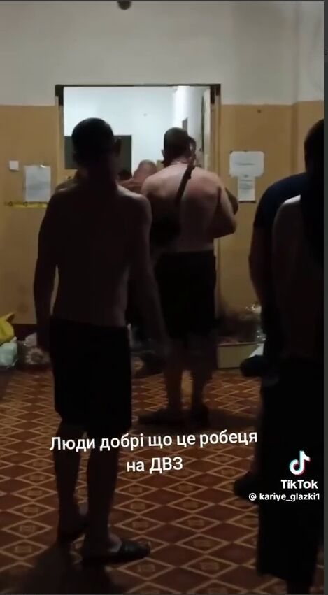 У мережу потрапило відео "бунту" мобілізованих у Києві: в ТЦК і ЗСУ пояснили, що трапилось. Відео