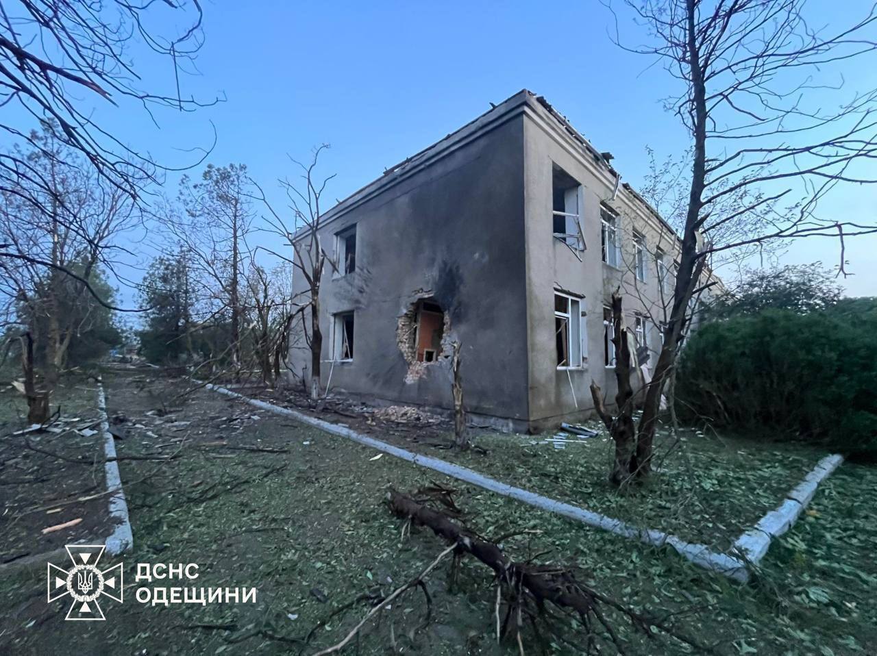 "Нужно давить на Москву": Зеленский отреагировал на удар РФ по Прилукам и призвал к усилению санкций
