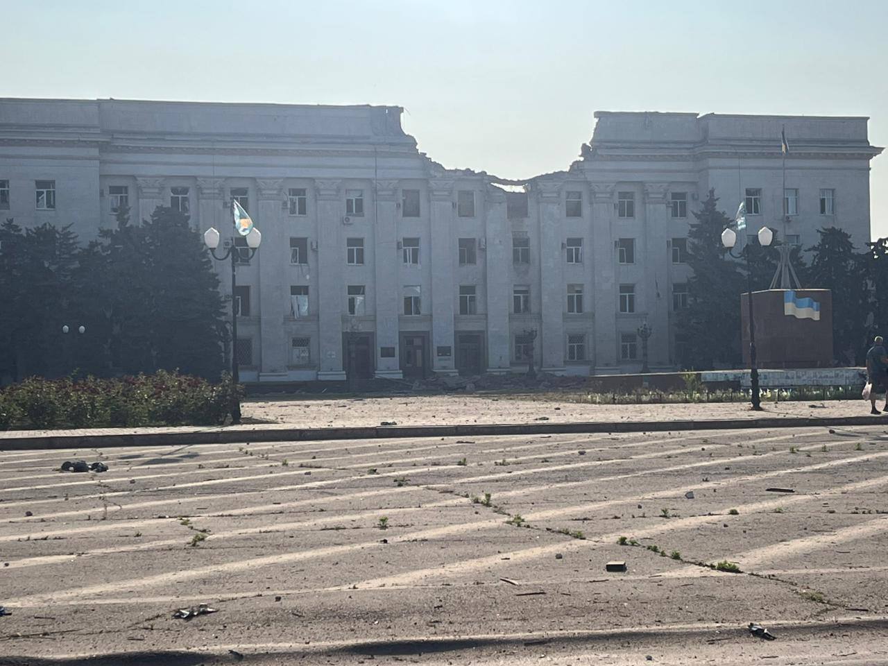 "Нужно давить на Москву": Зеленский отреагировал на удар РФ по Прилукам и призвал к усилению санкций