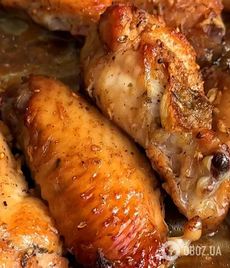 Сочные куриные крылья с чесноком и соевым соусом: мясо просто тает во рту