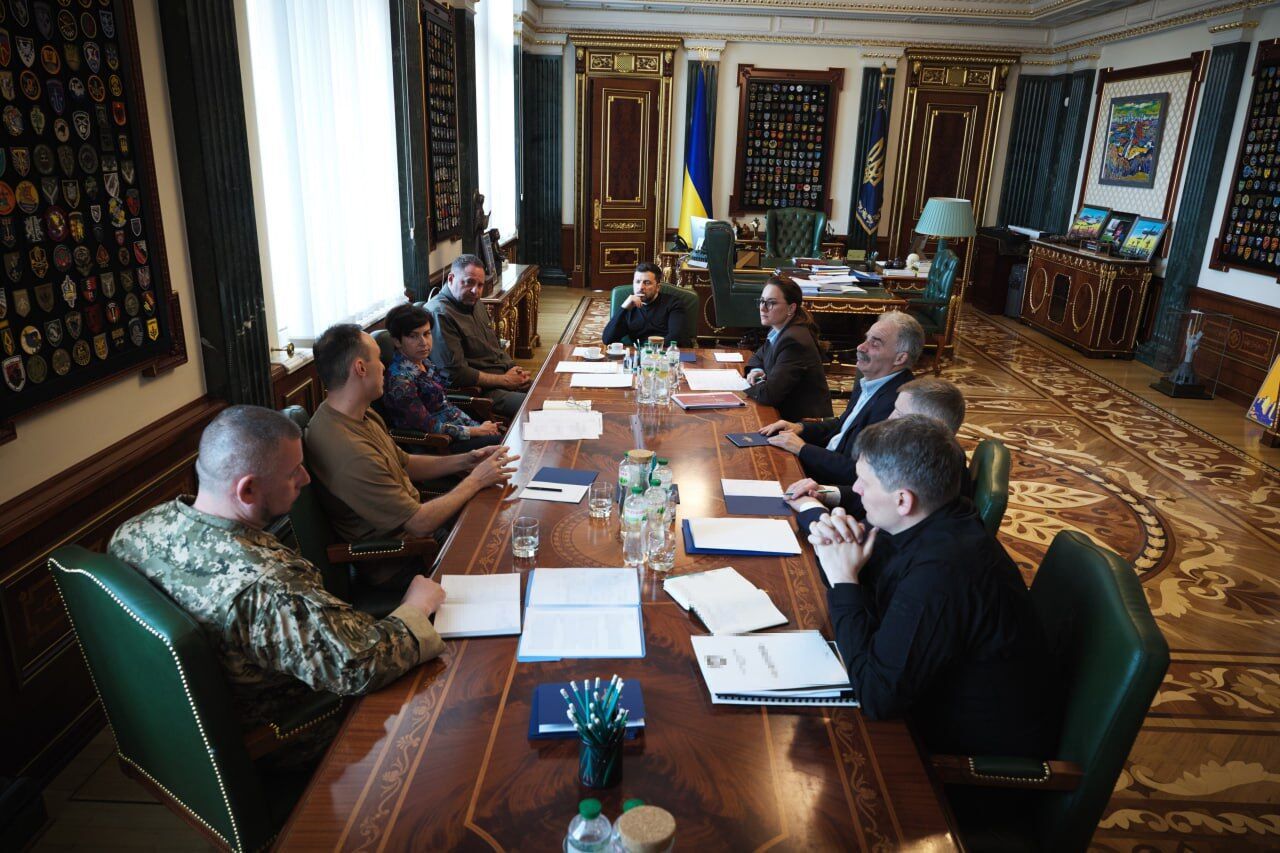 Попри багатослів'я на переговорах і в медіа, Росія готується розширити війну, – Зеленський