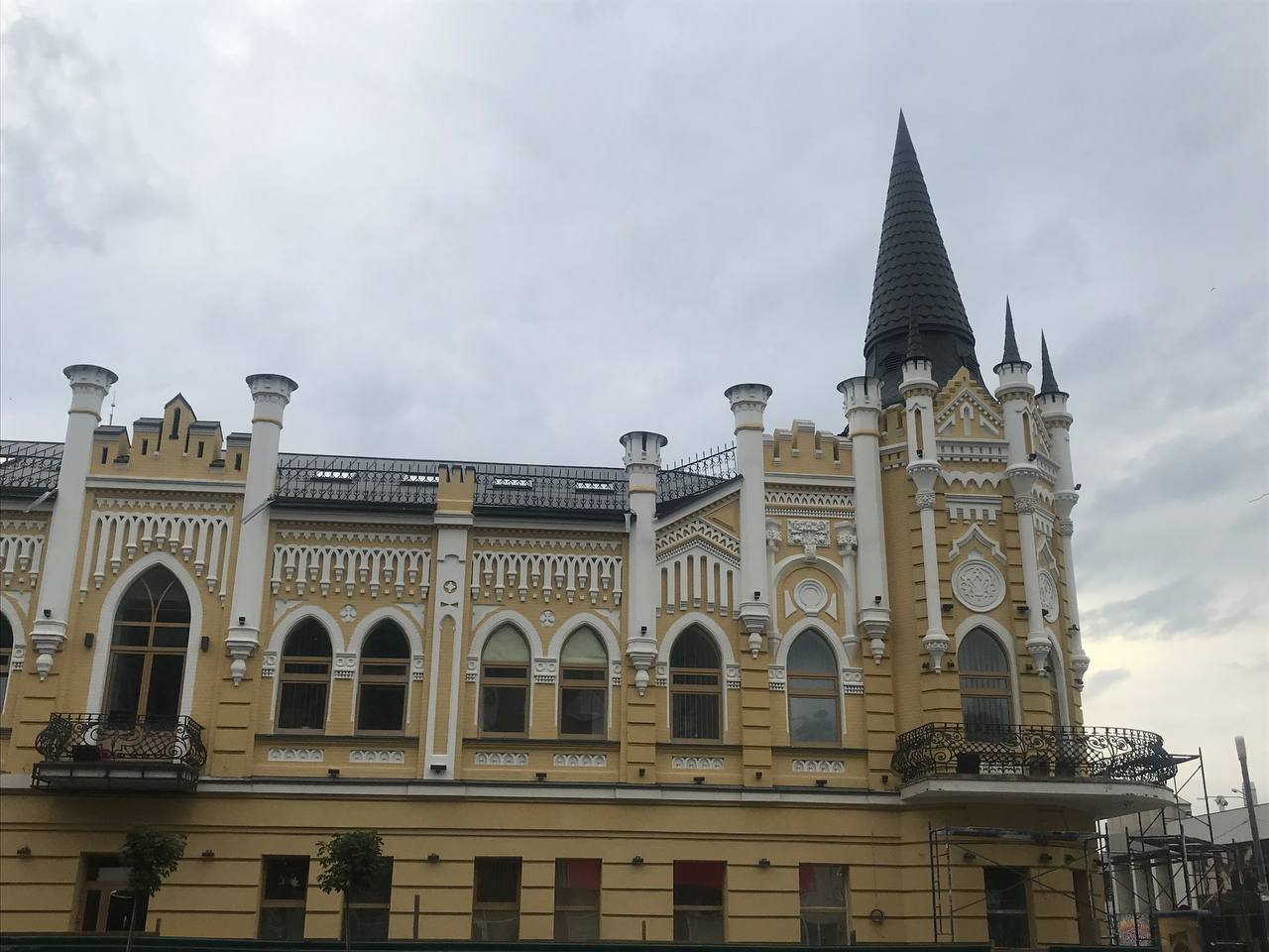 Старі фото Черкас: яким був раніше знаменитий Блакитний палац