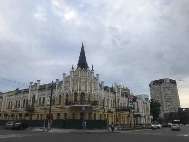 Старі фото Черкас: яким був раніше знаменитий Блакитний палац
