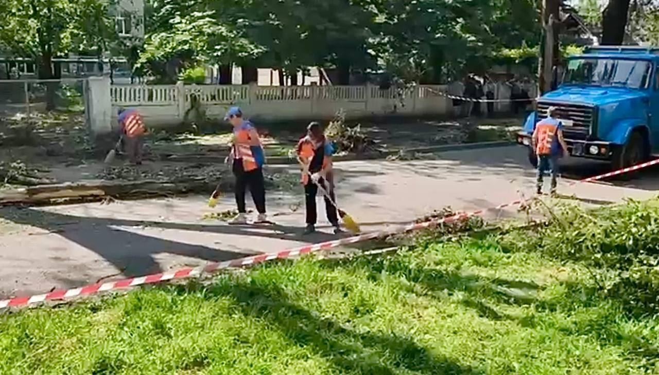У Дніпрі через ворожі атаки люди опинились без світла і води: подробиці