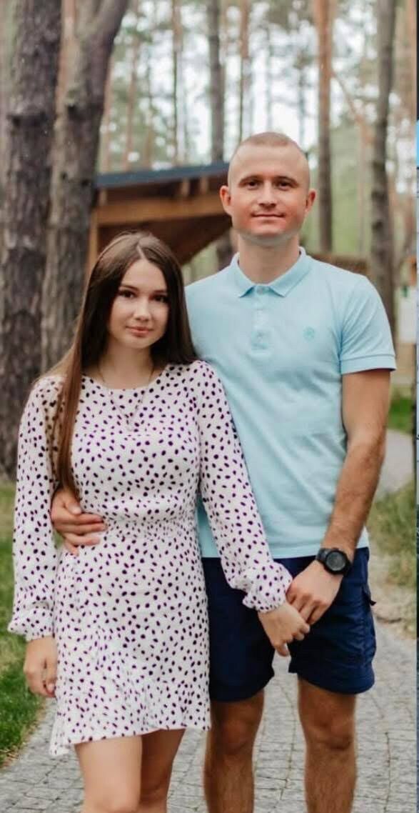 Планували одружитися і збирали гроші на весілля: у Луцьку російська ракета вбила молоду пару