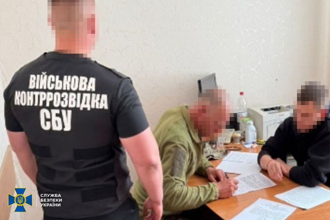 Працювали у двох регіонах: СБУ затримала російських інформаторів, які шпигували за бойовою авіацією ЗСУ. Фото