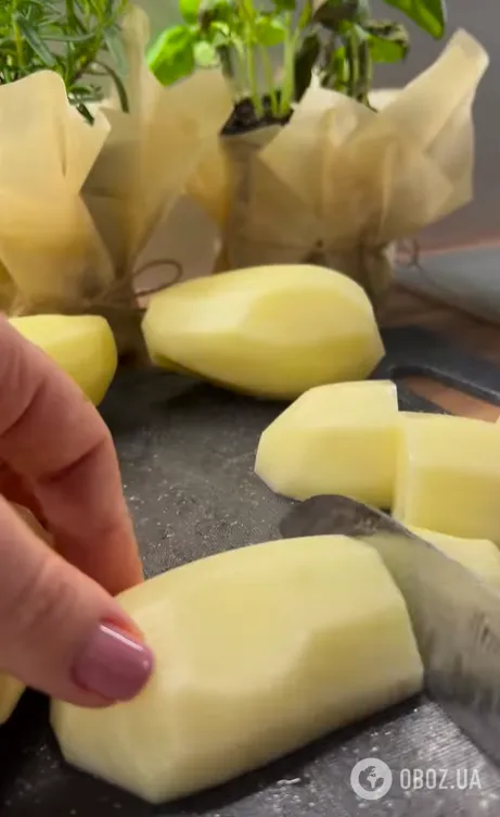 Не просто отварная: как вкусно приготовить молодую картошку, чтобы ели все