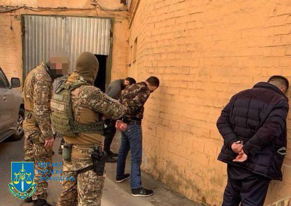 Викрали сина підприємців і вимагали $1 млн викупу: в Одесі викрили й кинули за ґрати п'ятьох учасників банди. Фото