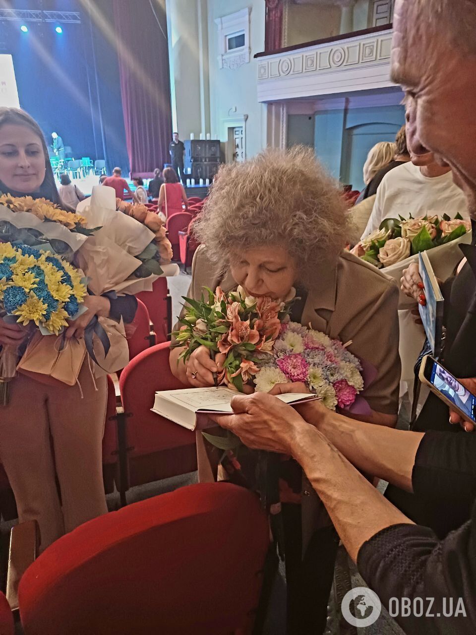 Донька Ліни Костенко під час рідкісної появи на публіці поставила крапку в чутках про життя в Італії