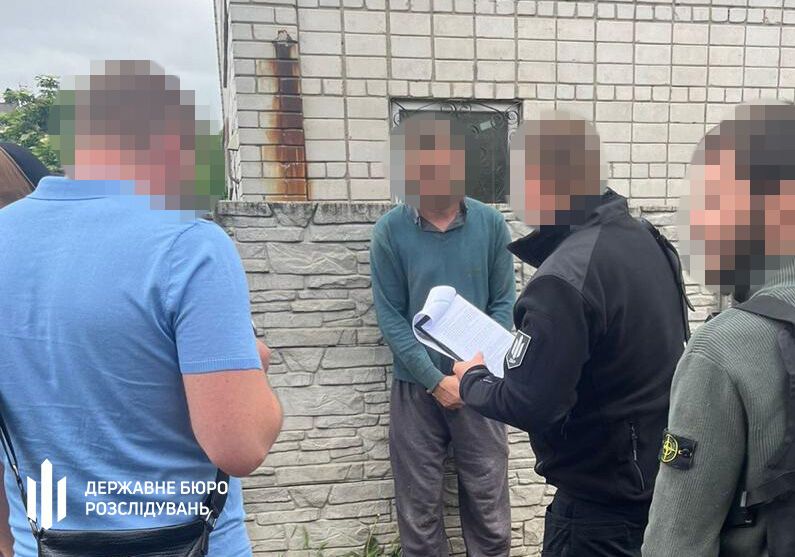 У Дніпрі працівник ТЦК "продав" представникам футбольної команди "захист" від мобілізації і поплатився: чим все скінчилось