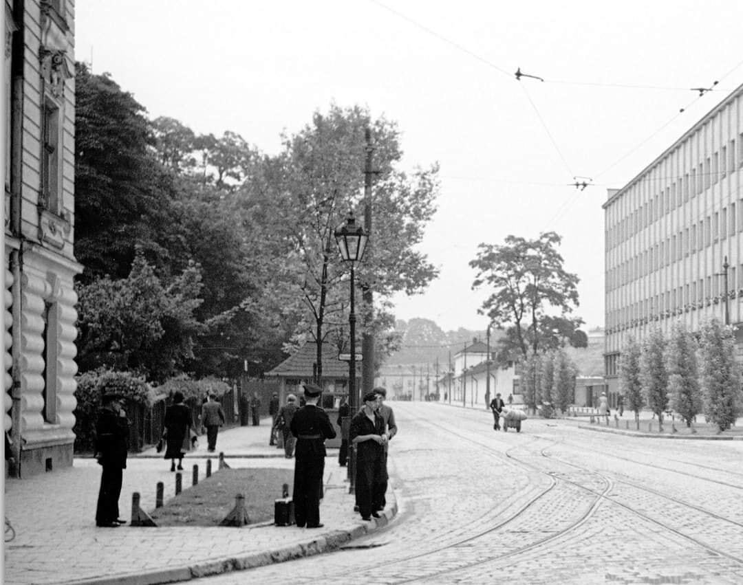 Львов в 30-х годах: в сети показали архивные фото