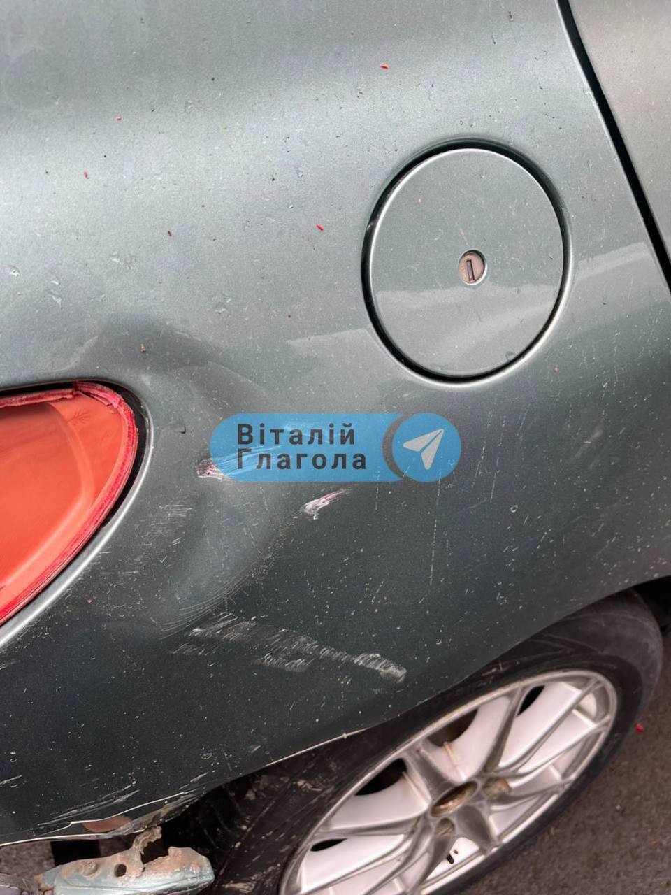В Ужгороді водійка знесла шість автівок і зупинилась "у дереві": результат алкотесту здивував усіх. Фото і відео