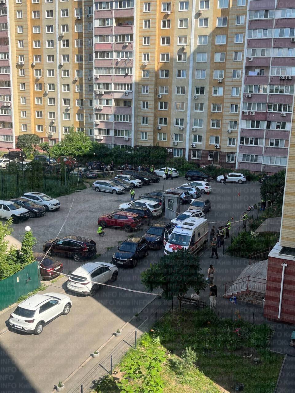В Киеве произошла стрельба, есть погибший. Подробности и фото