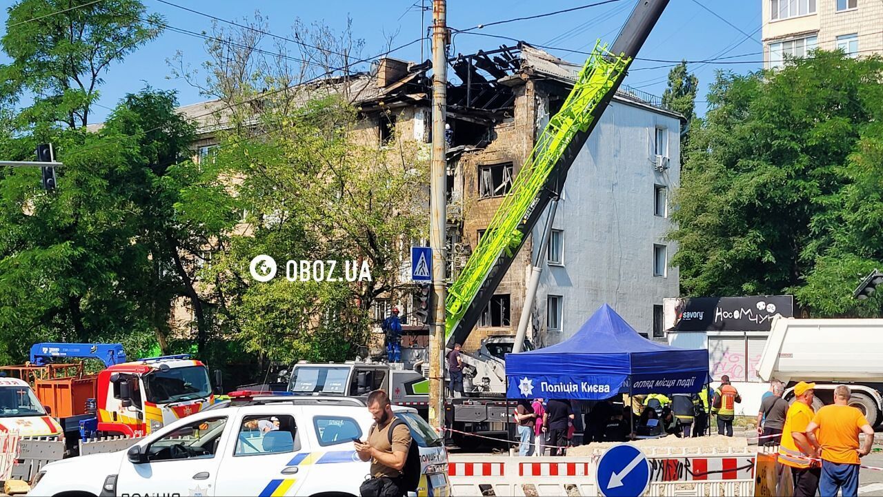Дрон попал прямо в квартиру: в Киеве в результате атаки РФ был ранен председатель НСХУ Константин Чернявский. Фото