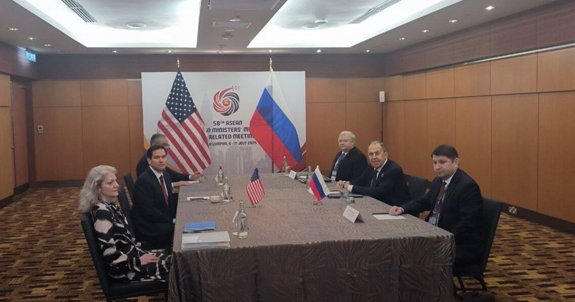 Рубио встретился с Лавровым в Малайзии: в Кремле заявили, что среди тем переговоров была Украина