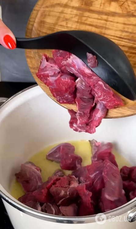 Самое вкусное мясное жаркое ''с дымком'': обязательно приготовьте на ужин
