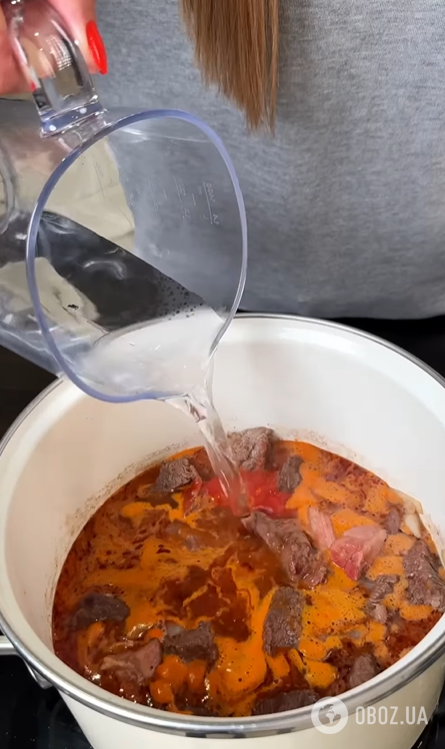 Самое вкусное мясное жаркое ''с дымком'': обязательно приготовьте на ужин