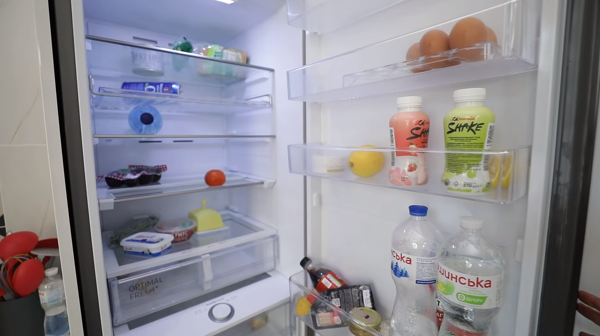 Дизайнерский ремонт, но пустой холодильник: в какой квартире живет интервьюер Эмма Антонюк и почему она боится озвучить арендную плату