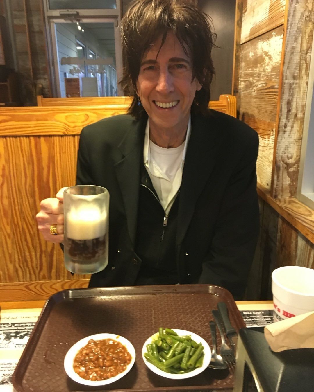 60-летняя супермодель Павлина Поризкова выходит замуж после трагической смерти экс-супруга: что известно о новом женихе звезды Playboy