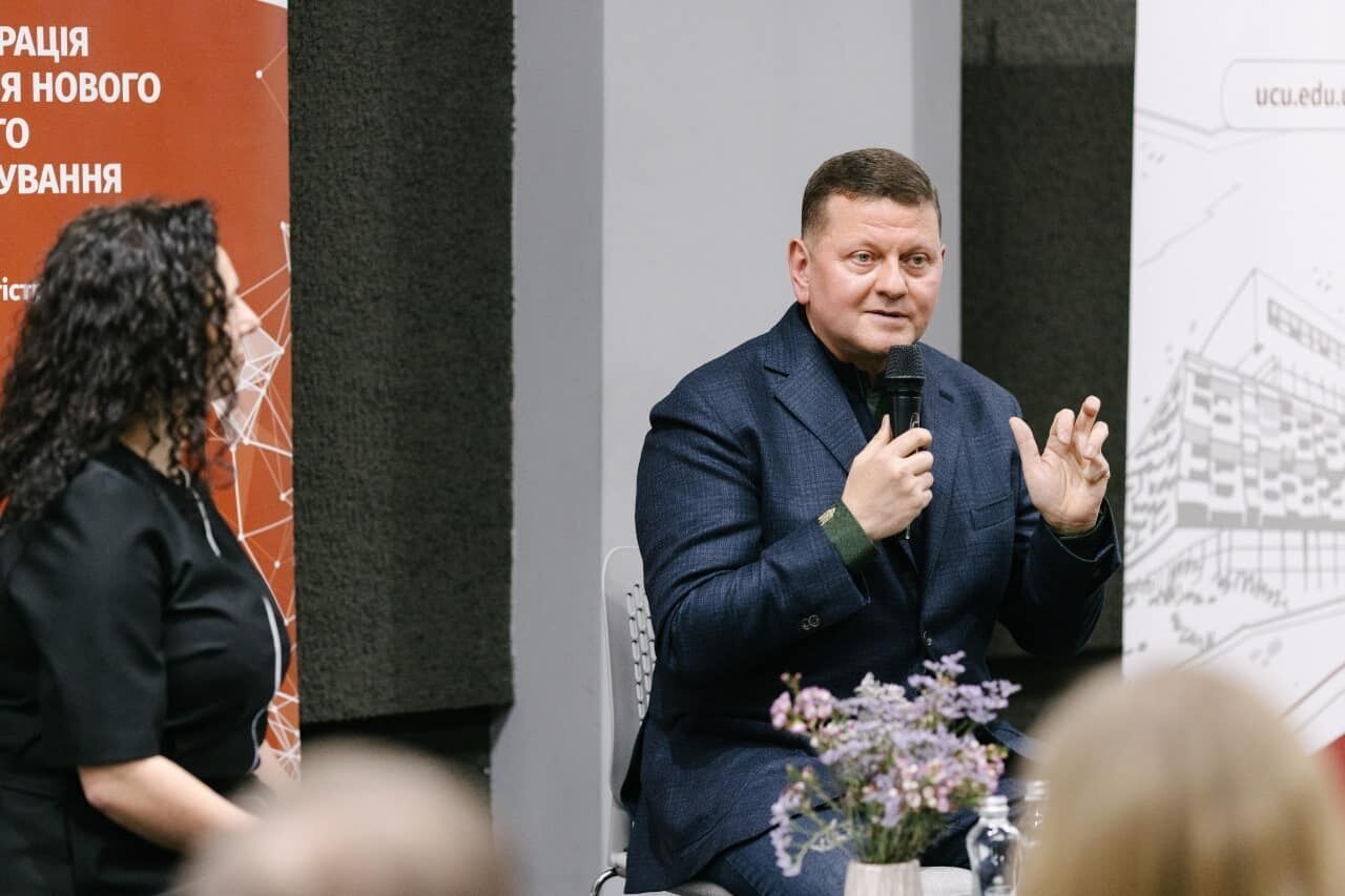"Украина должна переосмыслить модель взаимодействия с партнерами": Залужный указал на ключевые вызовы во время войны и привел пример Израиля