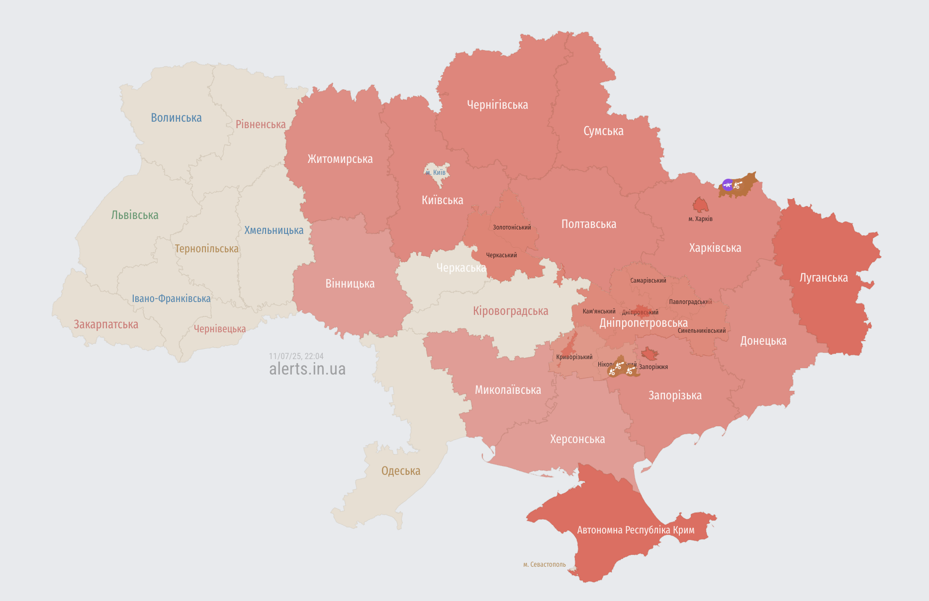 Під основним ударом були Львів, Луцьк, Харків і Чернівці: Росія атакувала Україну дронами й ракетами, є загиблі. Фото, відео та всі подробиці