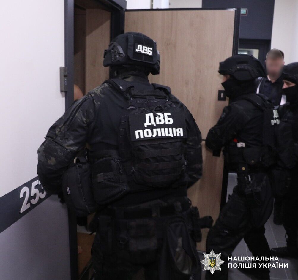 Продавали фальшиві довідки МСЕК про інвалідність: мешканці Києва організували масштабну схему для ухилянтів. Фото та відео