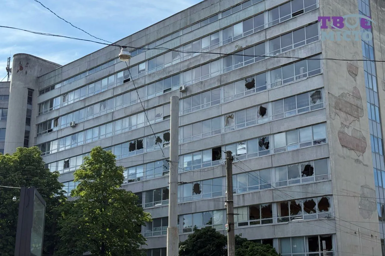 Унаслідок російської атаки на Львів пошкоджено три корпуси Львівської політехніки. Відео ddeidexidreiquqroz