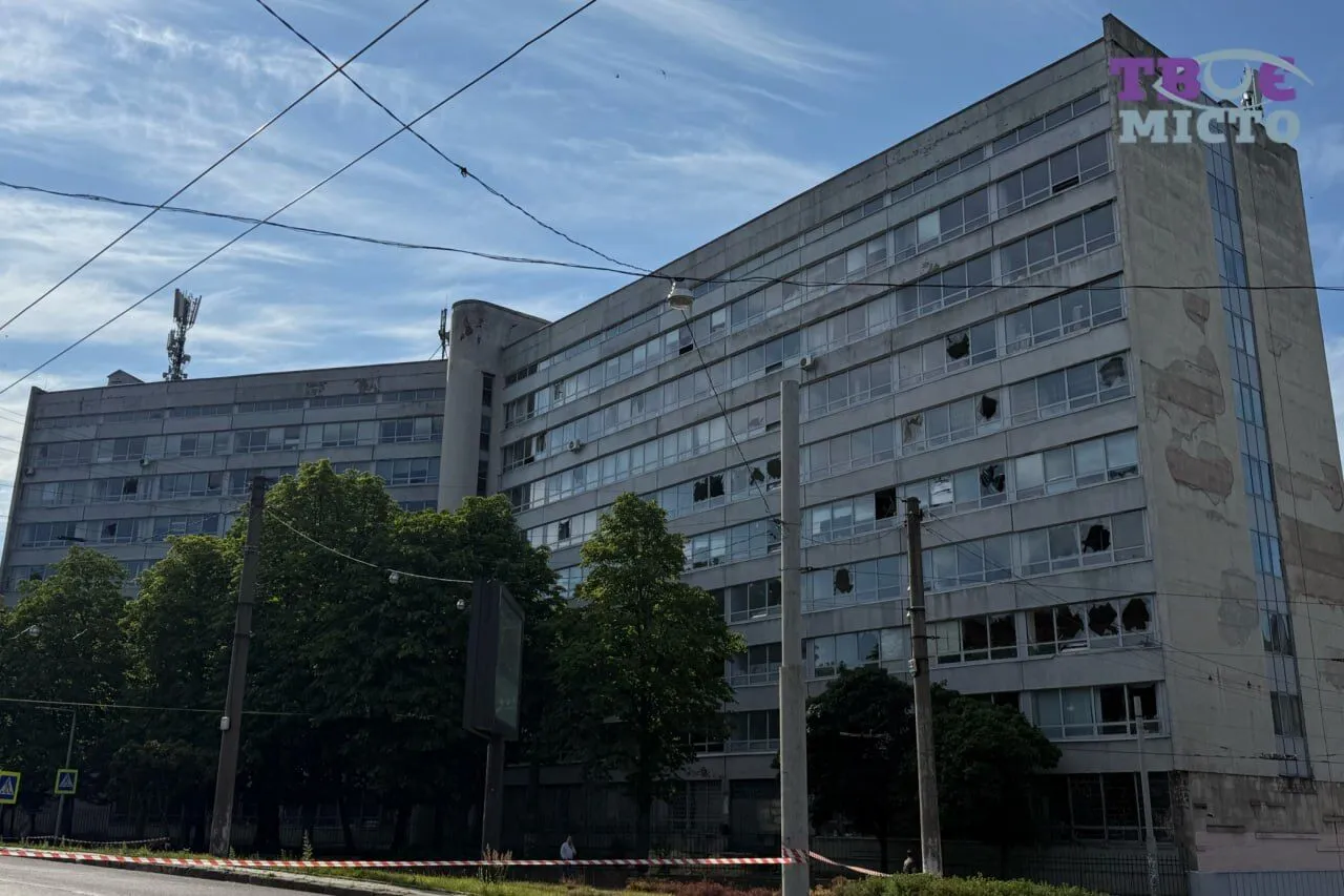 Унаслідок російської атаки на Львів пошкоджено три корпуси Львівської політехніки. Відео