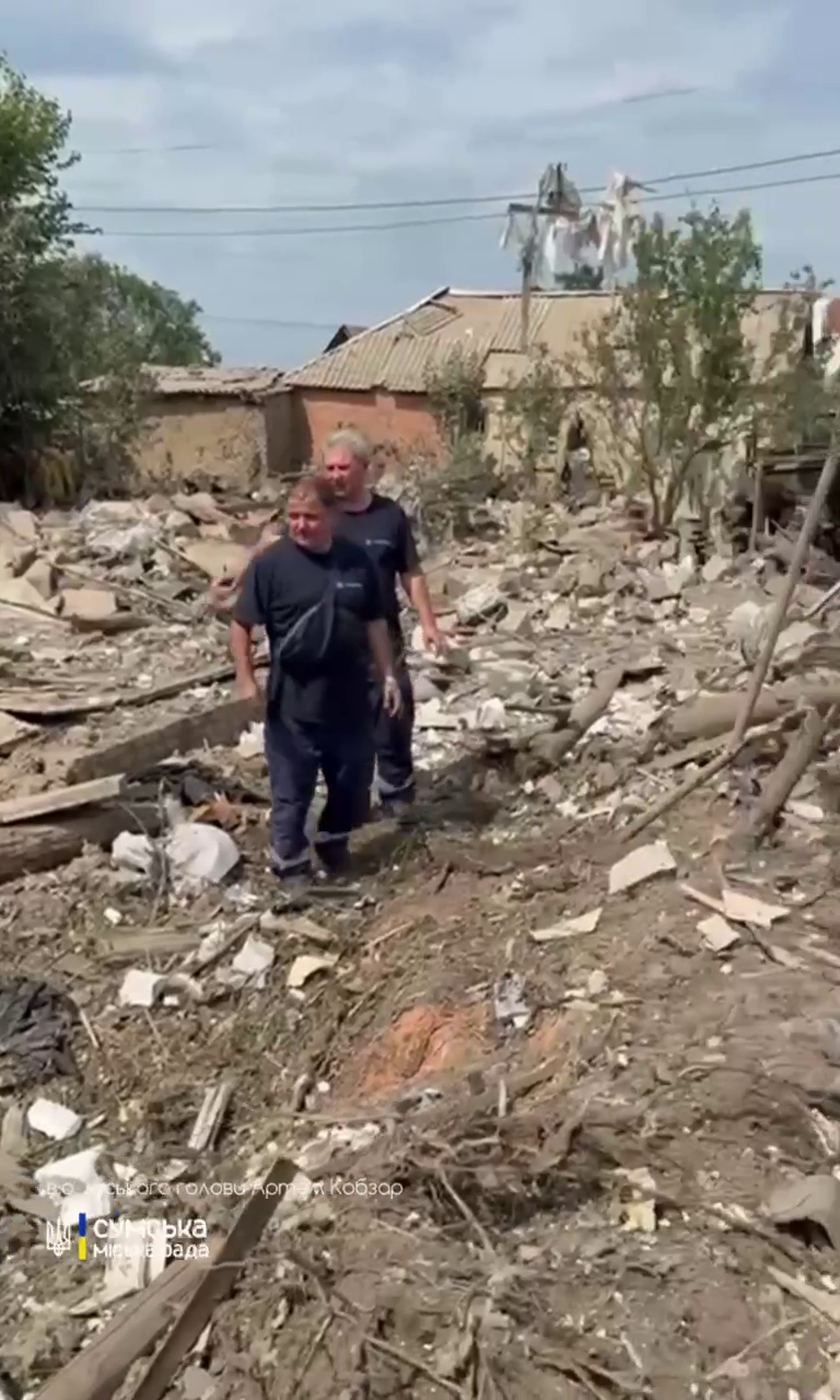Оккупанты ударили по Сумщине: есть разрушения, погибли два человека. Видео