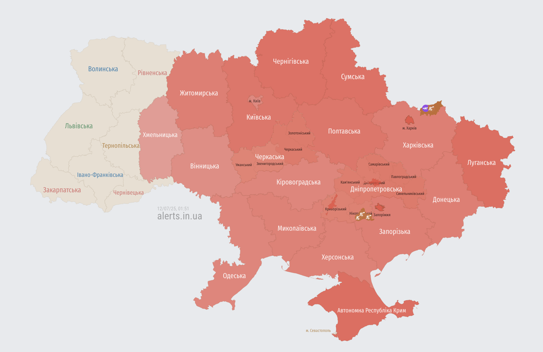 Під основним ударом були Львів, Луцьк, Харків і Чернівці: Росія атакувала Україну дронами й ракетами, є загиблі. Фото, відео та всі подробиці