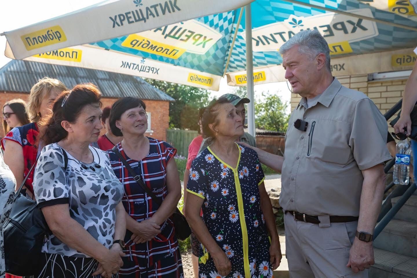 Порошенко на Сумщине привез генераторы для ДФТГ, которое охотится на "Шахеды"