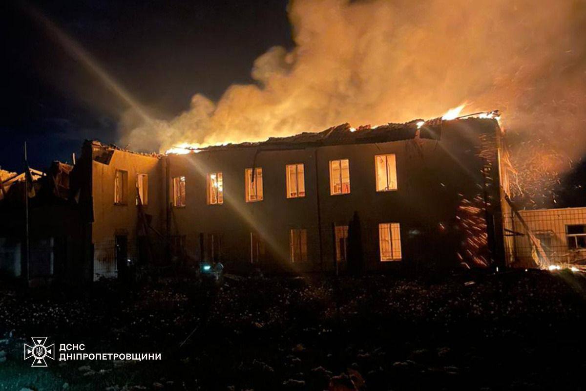 РФ продовжує терор по мирних: на Дніпропетровщині знищено навчальний заклад