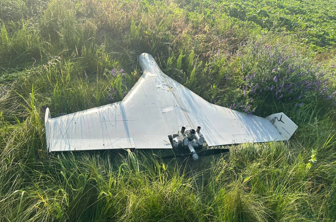 Похожие на "Шахеды", но меньше и на FPV-управлении: в ВСУ начали фиксировать новый тип фронтовых дронов врага. Фото