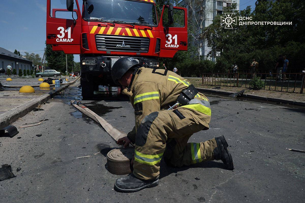 Войска РФ массированно атаковали Самар дронами: повреждены школа и дома. Фото