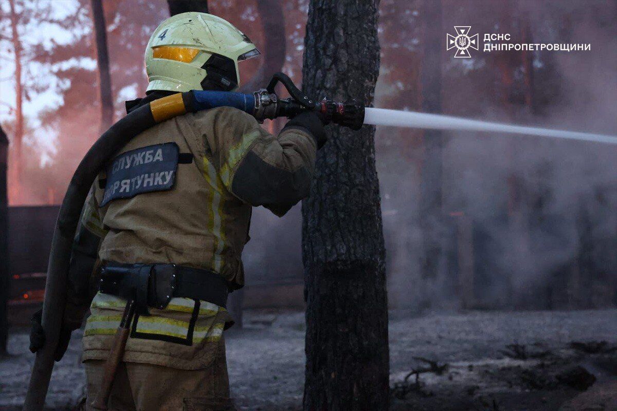 Оккупанты ударили дронами по Днепропетровщине, есть прилеты: среди пострадавших – дети. Фото