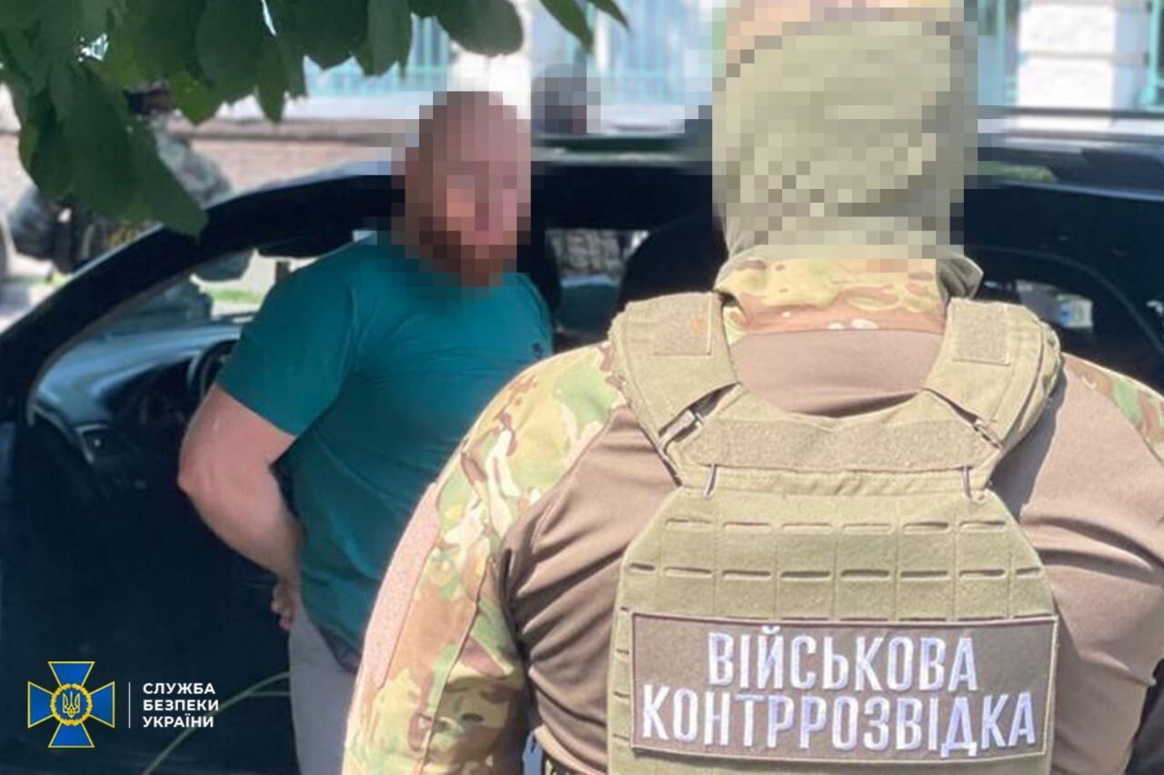 Угрожали "связями": в Запорожье ликвидировали схему вымогательства денег у семей погибших украинских воинов. Фото