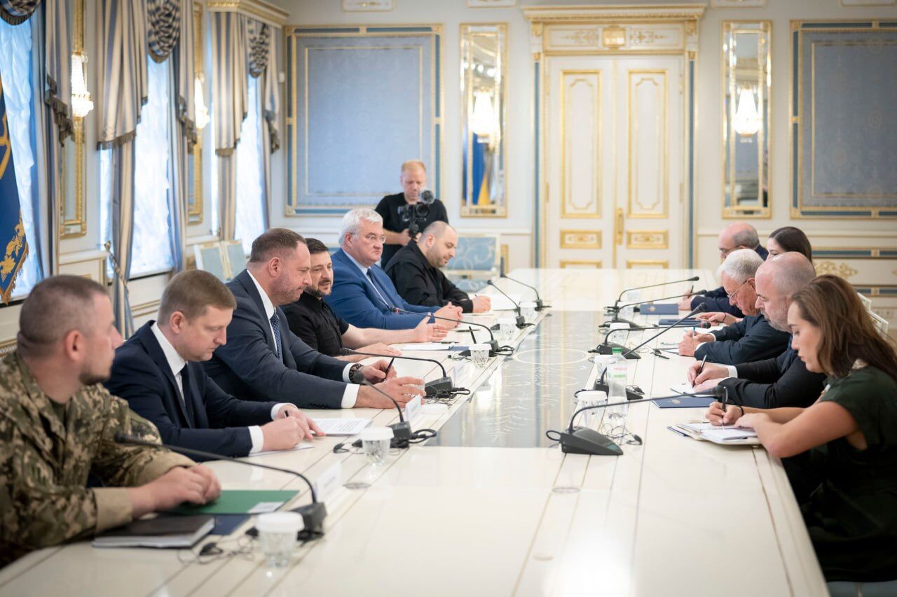 Усиление ПВО и не только: Зеленский провел переговоры с Келлогом и поблагодарил США за поддержку. Видео