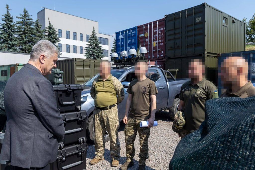 Сухопутные войска получили два комплекса "Ай-Петри" от Порошенко