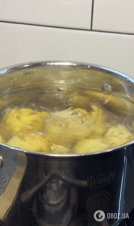 Молодой картофель по-новому: как вкусно приготовить овощ с курицей, сметаной и укропом
