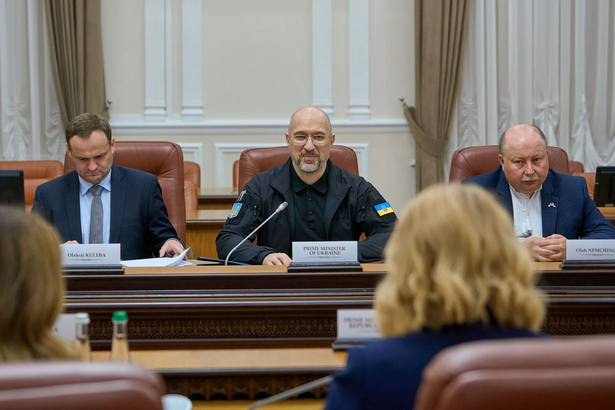 Прем'єрка Латвії передала Україні 15 БТР Patria: подробиці візиту і фото