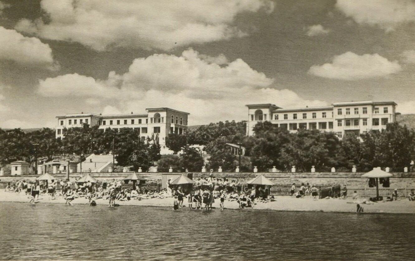 Мариуполь в 50-х: в сети показали архивные фото